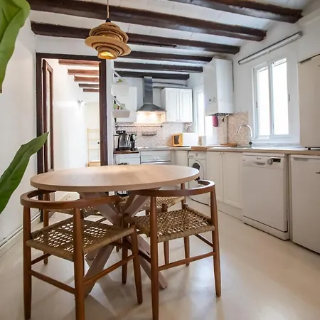 42enf1060 - Authentic &centric Barcelonian 2br Flat
